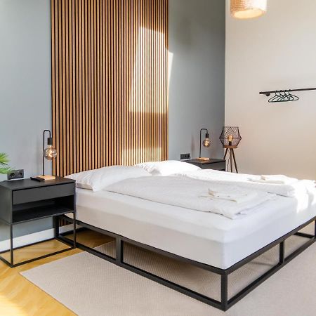 Myflat - Bright Apartment Near Central Station Вена Экстерьер фото