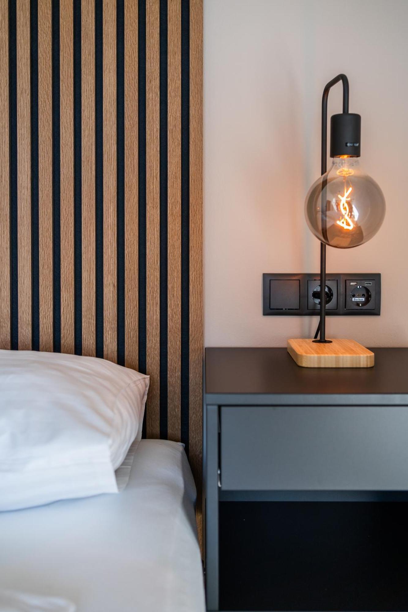 Myflat - Bright Apartment Near Central Station Вена Экстерьер фото