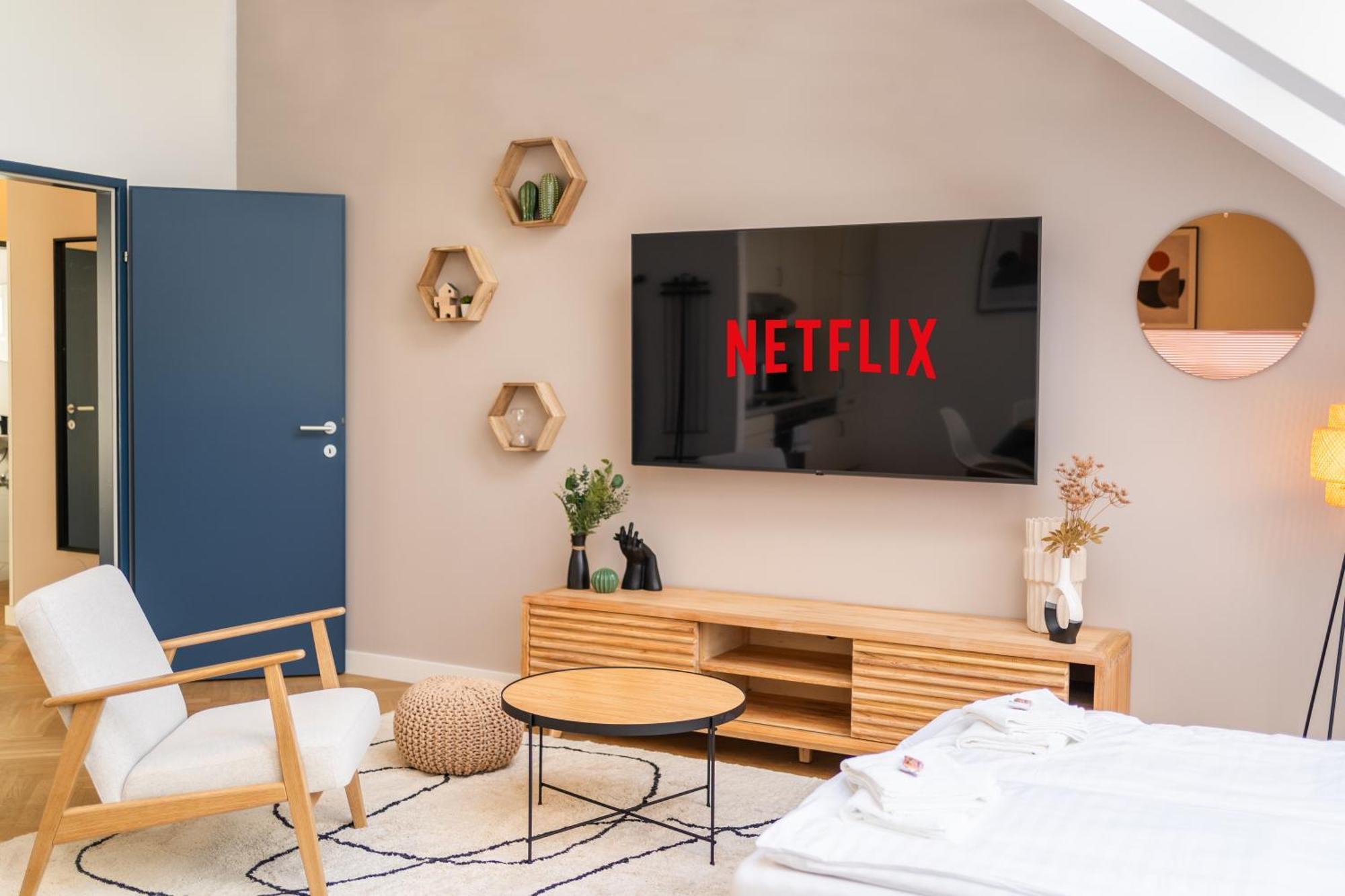 Myflat - Bright Apartment Near Central Station Вена Экстерьер фото
