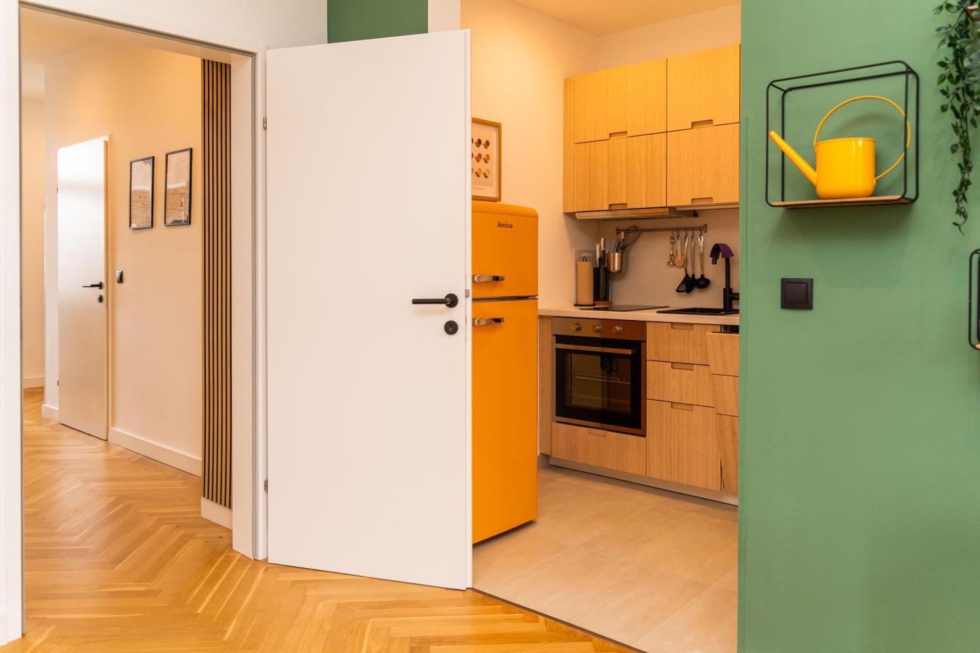 Myflat - Bright Apartment Near Central Station Вена Экстерьер фото