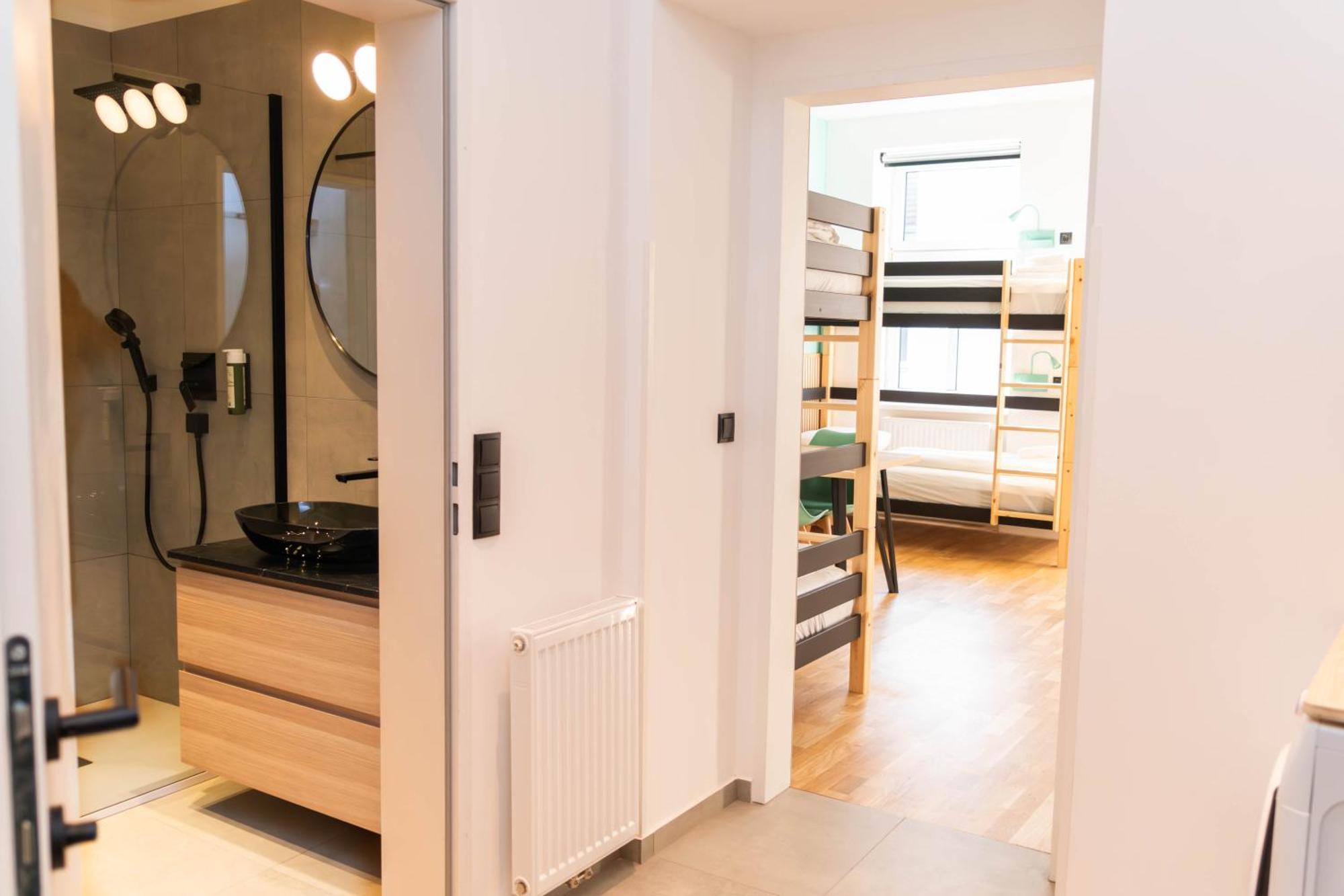 Myflat - Bright Apartment Near Central Station Вена Экстерьер фото